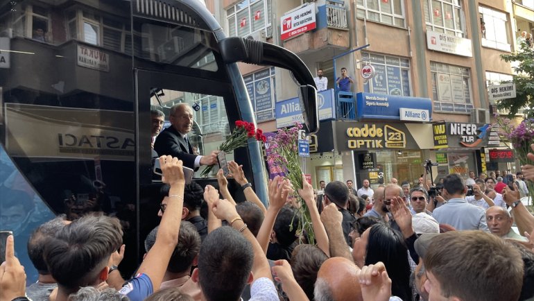 CHP Genel Başkanı Kılıçdaroğlu, Elazığ'da vatandaşlara seslendi: