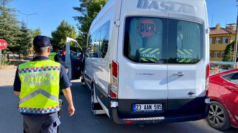  jandarma okul servislerini denetledi Elazığ