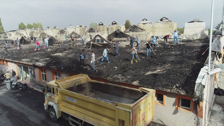 Atatürk Üniversitesi Rektörü Çomaklı'dan merkezi yemekhanede çıkan yangına ilişkin açıklama: