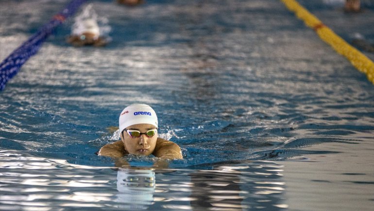 Güney Kore'nin en iyi yüzücüleri yarışmalara Erzurum'da hazırlanıyor