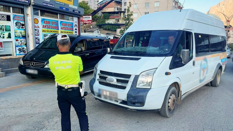 Hakkari'de okul servisleri denetlendi