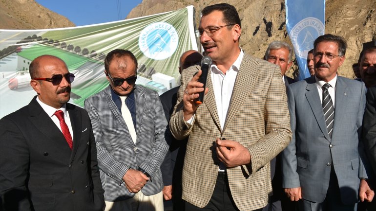 HAKKARİ - İnşa edilecek modern mezbahanın temeli törenle atıldı1