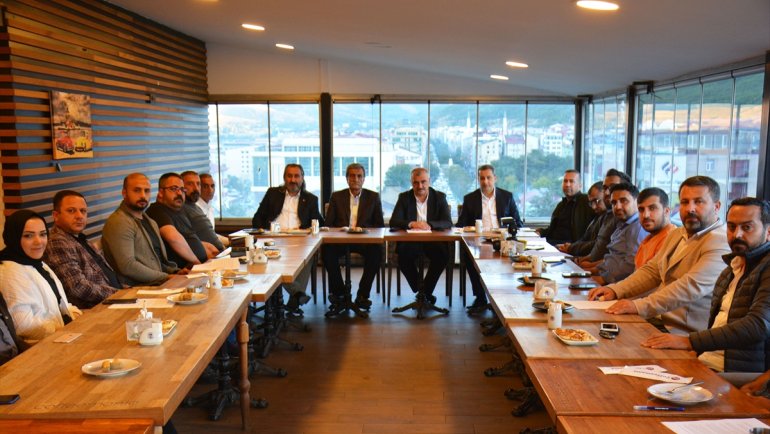 İş insanı Uysal, Tatvan TSO başkanlığına adaylığını açıkladı