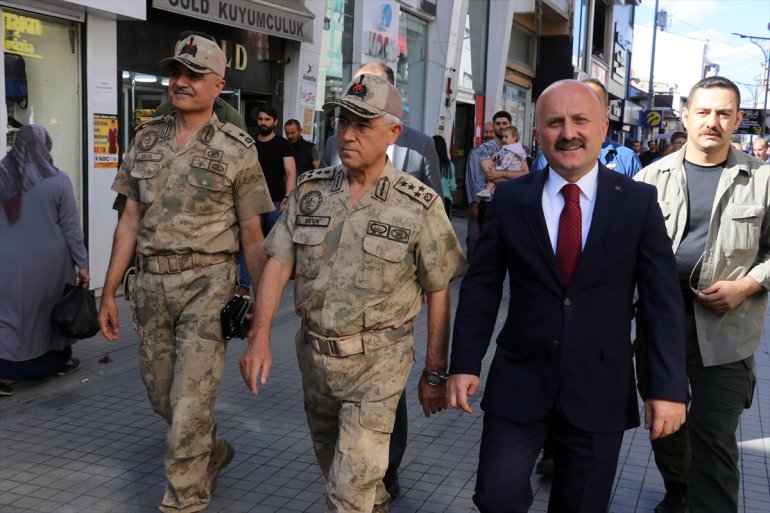 esnaf buluştu Komutanı ile gazi Genel şehit Jandarma Ağrı