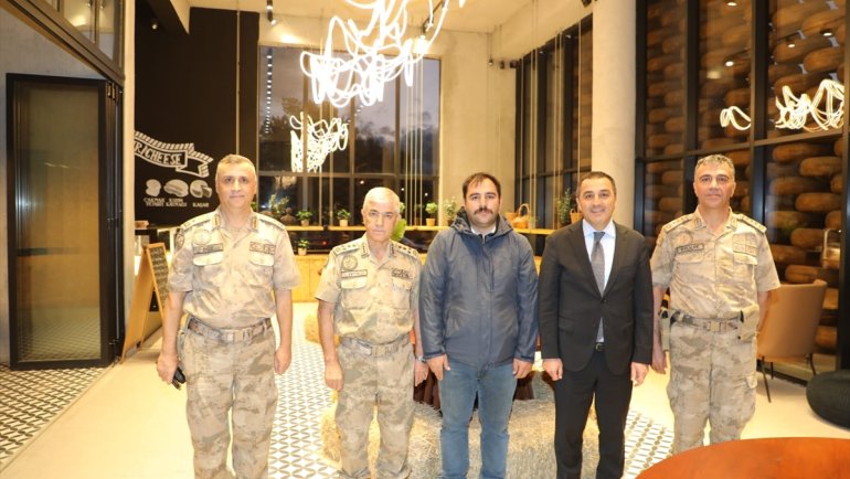 Jandarma Genel Komutanı Orgeneral Çetin, Kars'ta Peynir Müzesi'ni gezdi