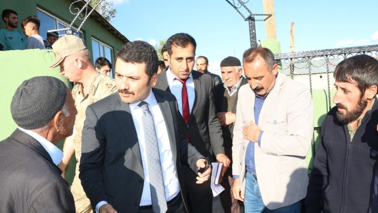 Karlıova Kaymakamı Gilan, köyleri ziyaret etti