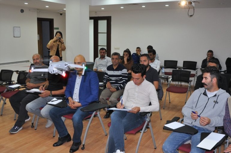 Kars'ta gazetecilere yönelik dron eğitimi