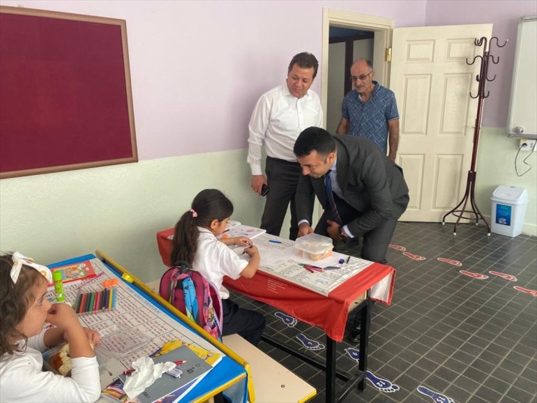 etti, Akbulut, görüştü ziyaret Kaymakamı Keban öğrencilerle okulları 2