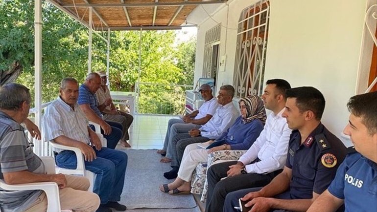 Keban Kaymakamı Akbulut, Taşkesen köyünü ziyaret etti1