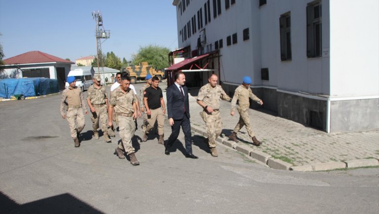 Malazgirt Kaymakamı Bayram'dan jandarmaya ziyaret