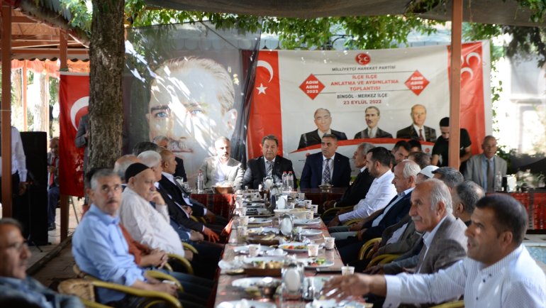 MHP Malatya Milletvekili Fendoğlu, Bingöl'de vatandaşlarla buluştu