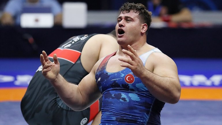 Rıza Kayaalp, 5. kez dünya şampiyonu1