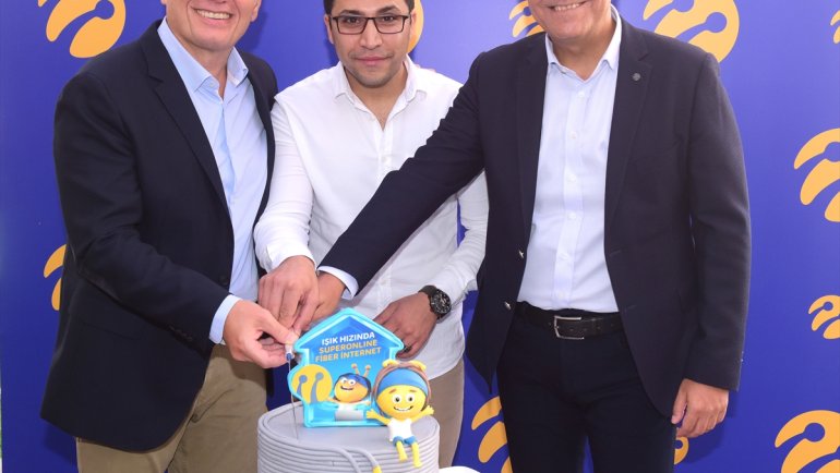 Turkcell Superonline fiberde iki milyon müşteriyi 1.000 Mbps hızıyla kutluyor