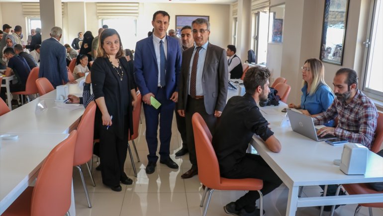 Van'da iş arayan engelliler ile işverenler buluştu