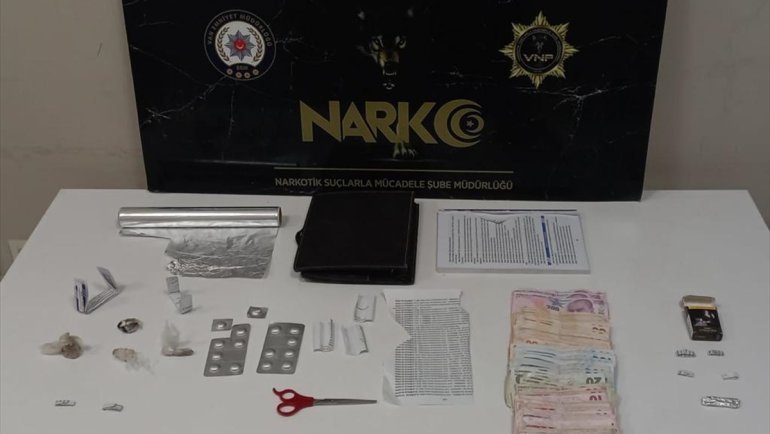 Van'da uyuşturucu satıcılarına yönelik operasyonlarda 35 şüpheli hakkında işlem yapıldı