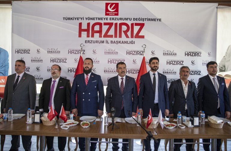 Yeniden Refah Partisi Erzurum İl Başkanlığı istişare toplantısı düzenledi