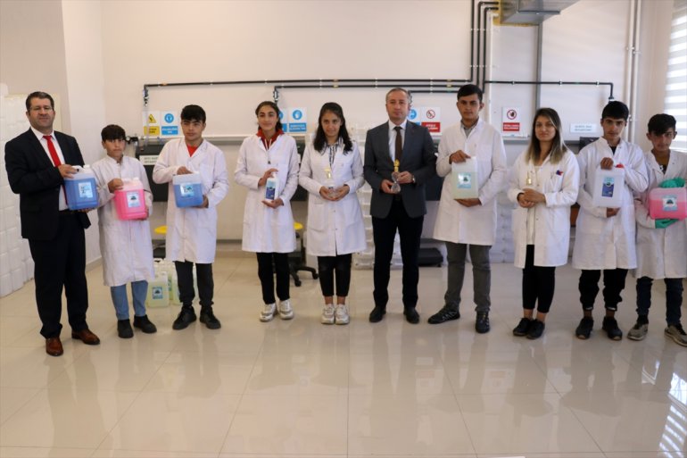 lise temizlik - ürünlerini öğrencileri Okulların AĞRI üretiyor 16