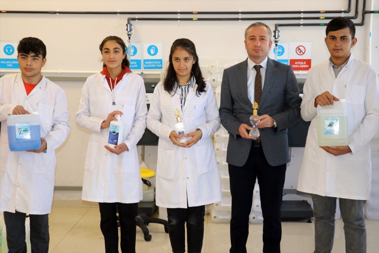 temizlik üretiyor ürünlerini AĞRI Okulların - lise öğrencileri 17