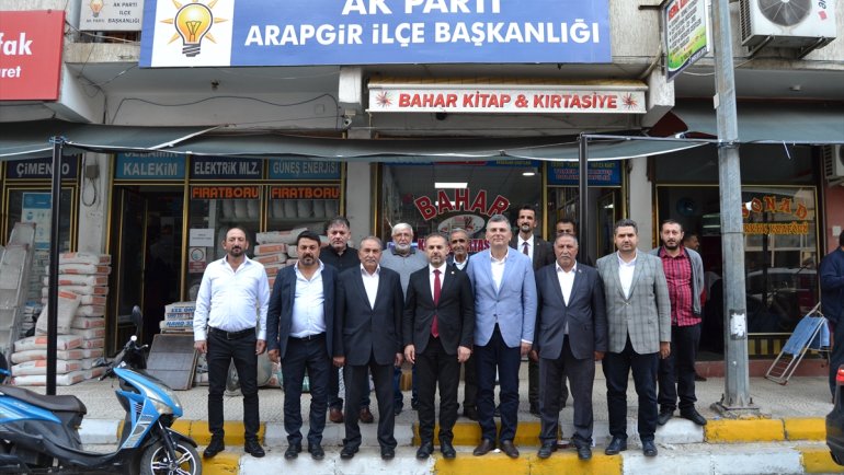 AK Parti Milletvekilleri Sermin Balık ve Burhan Çakır Malatya