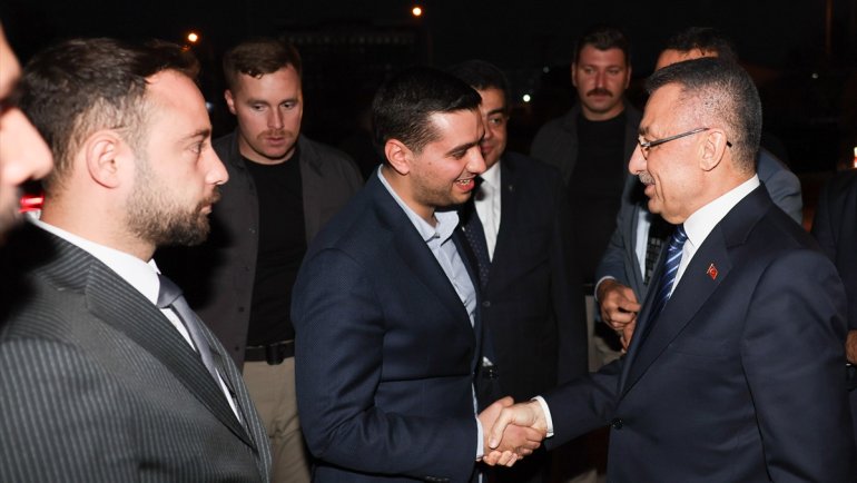 Cumhurbaşkanı Yardımcısı Oktay, Malatya'da gençlerle buluştu: