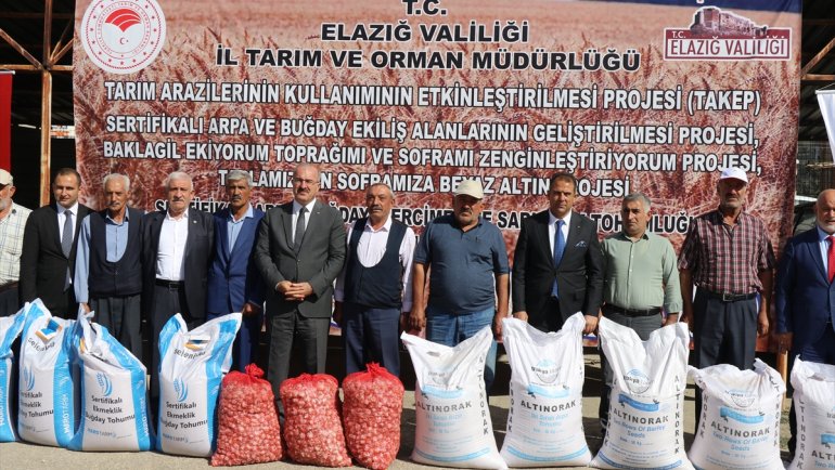 Elazığ'da 1442 üreticiye yüzde 75 hibeli tohum desteği verildi