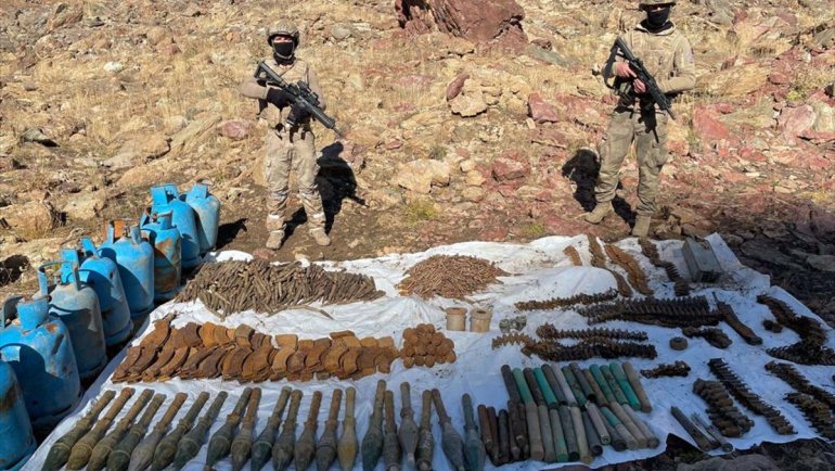 Eren Abluka Sonbahar-Kış-5 Operasyonu bölgesinde mühimmat ele geçirildi1