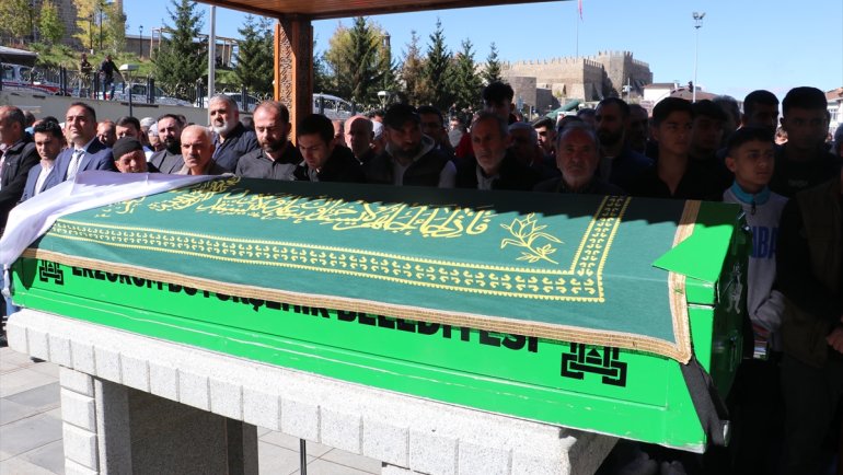 Erzurum'da genç kızın şüpheli ölümüne ilişkin 4 kişi gözaltına alındı