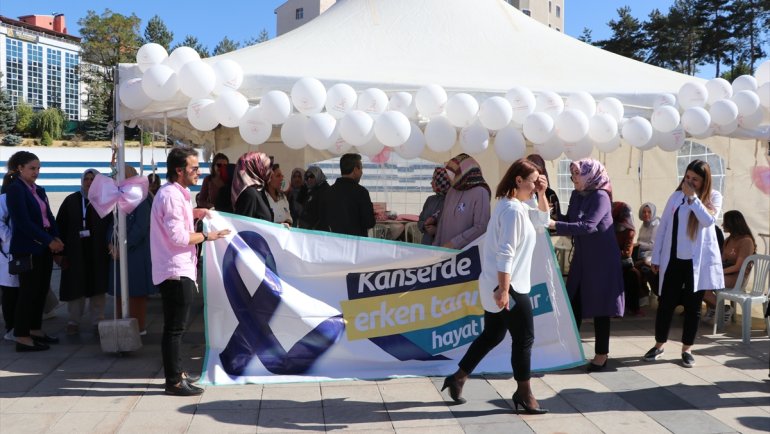 Erzurum'da kadınlara meme kanseri taraması
