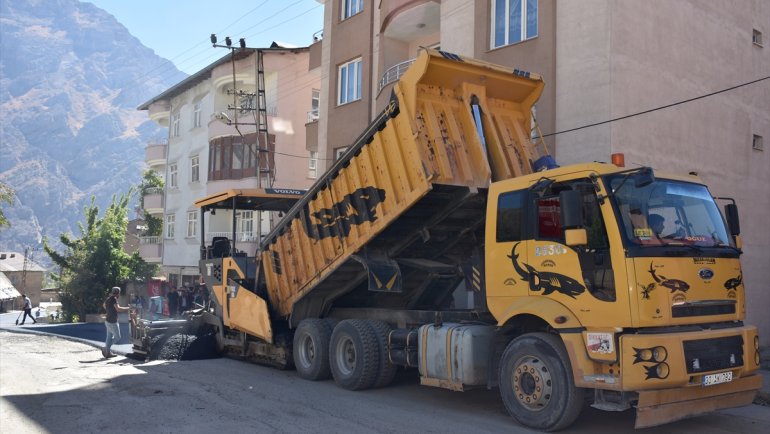 Hakkari Belediyesi 120 milyon lira yatırım yaptı, 150 milyon lira borç ödedi