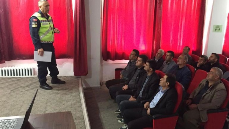 Hakkari'de servis şoförlerine yönelik eğitim programı düzenlendi