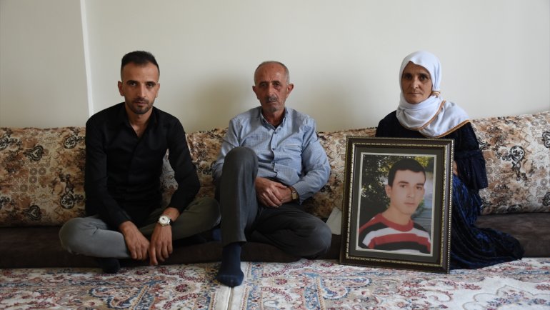 Şemdinli'de 18 kişinin şehit olduğu saldırının acısı tazeliğini koruyor