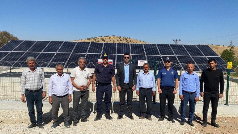 Keban Kaymakamlığınca Akçatepe köyüne güneş enerjisi sistemi kazandırıldı 1