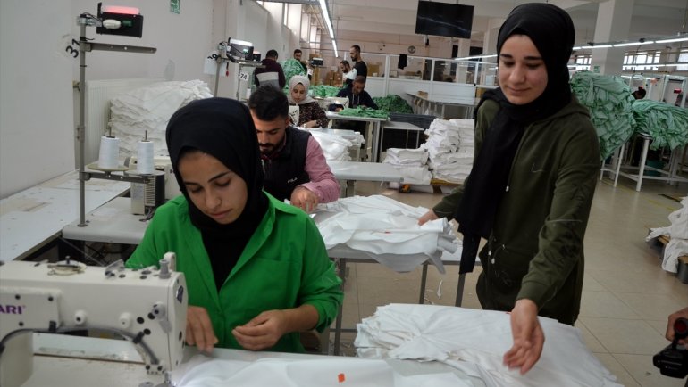 Muş'ta devlet desteğiyle kurulan fabrikada 220 kişiye istihdam sağlanıyor