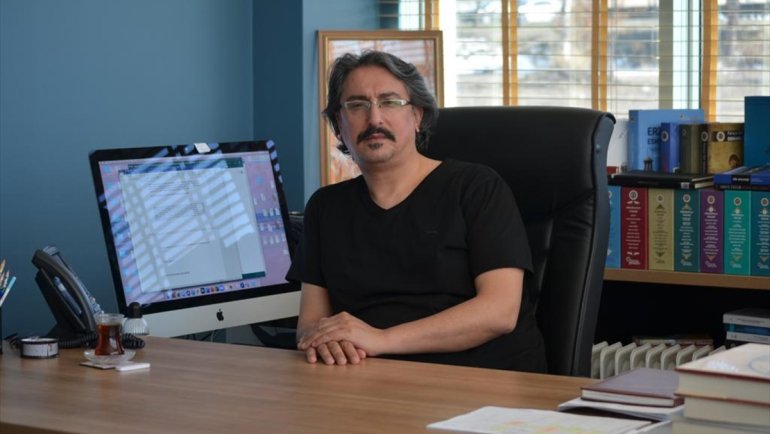 Uluslararası Sanatçılar Platformu Derneğinden yönetmen Alper'e "kınama"