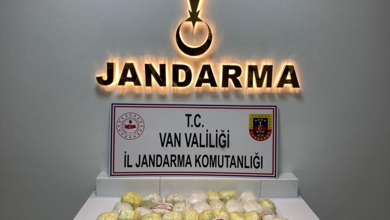 Van'da 20 kilo 502 gram sentetik uyuşturucu ele geçirildi