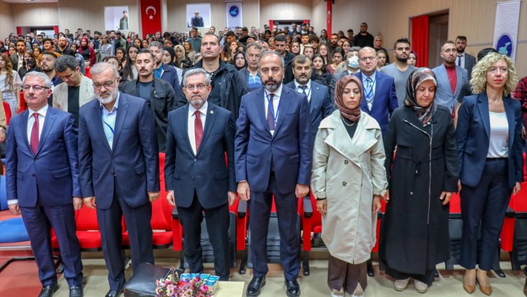 Van'da "4. Uluslararası Türkoloji Araştırmaları Sempozyumu" başladı