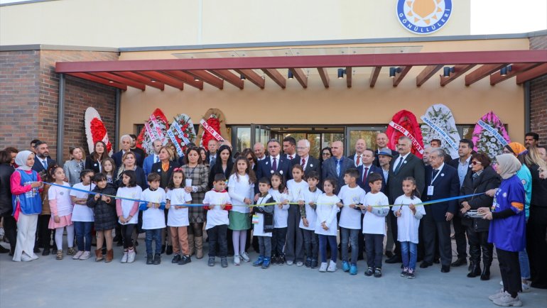 Van'da TEGV Nirun Şahingiray Eğitim Parkı açıldı