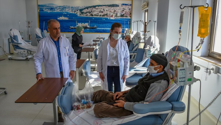 Van'da yenilenen kemoterapi ünitesinde günlük 50 hasta tedavi oluyor