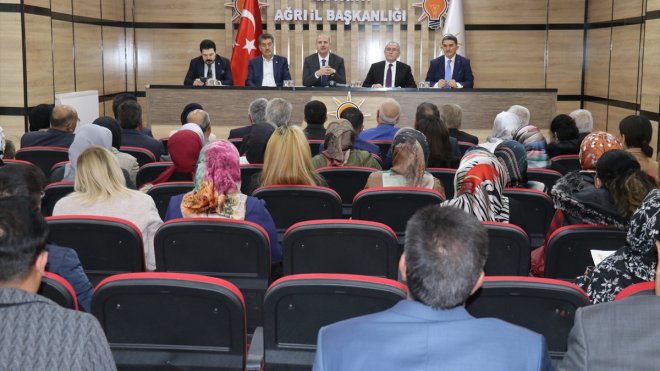 AĞRI - AK Parti Genel Başkan Yardımcısı İleri, ziyaretlerde bulundu1