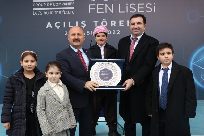 iş hayırsever Fen Çoktin adamı Lisesi açıldı Ömer yaptırılan Ağrı