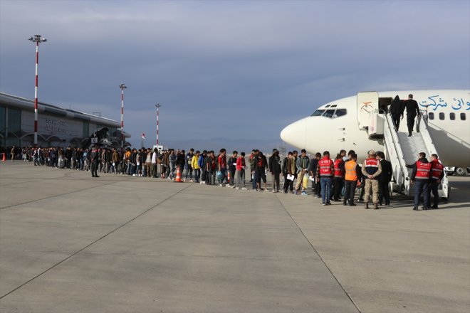 göçmen düzensiz Ağrı