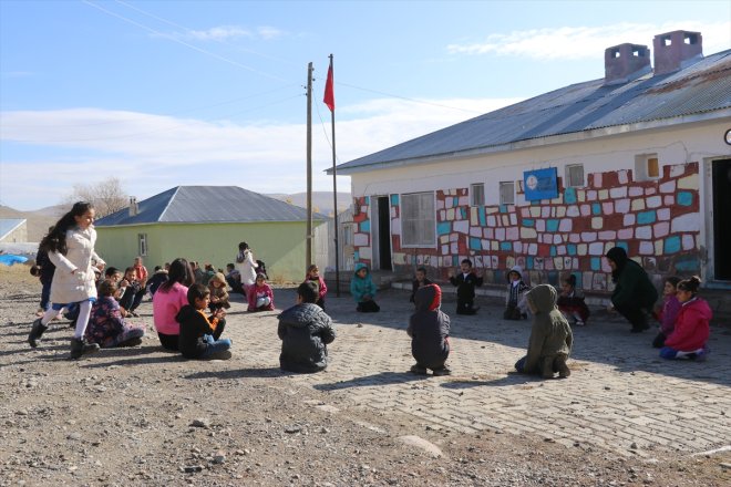 hayalleri - gerçekleşti AĞRI öğretmeni olma Ağrı