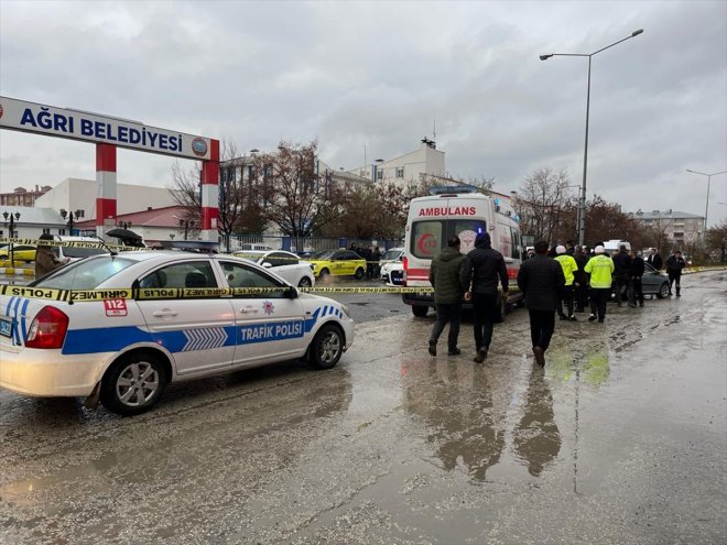 Otomobilin AĞRI çarptığı kişi - kaybetti hayatını 2