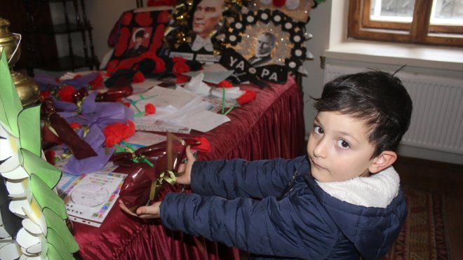 Öğrenciler ile velileri Erzurum'daki Atatürk Evi ve Müzesi'ni ziyaret etti