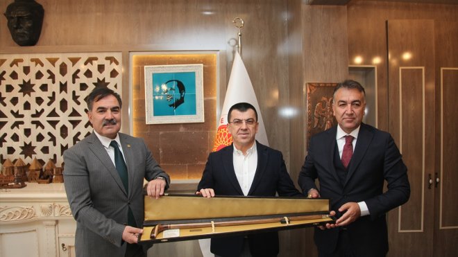 BİTLİS - Göç İdaresi Başkanı Ünlü Ahlat