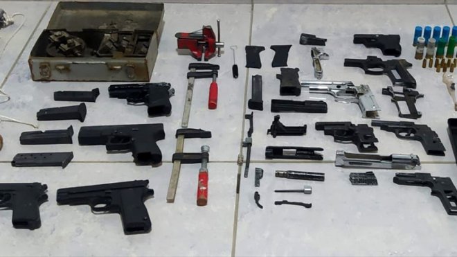 Elazığ'da evinde silah atölyesi kuran şüpheli tutuklandı