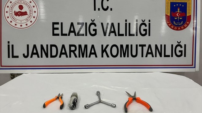 Elazığ'da kablo hırsızlığı yapan zanlı suçüstü yakalandı