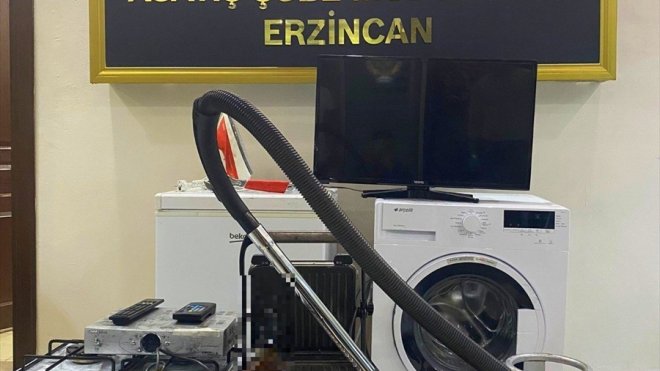 Erzincan'da evlerden hırsızlık yaptıkları iddiasıyla 2 zanlı tutuklandı