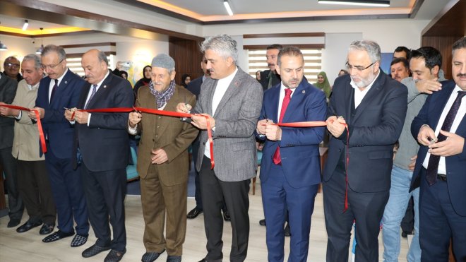 Erzincan'da Gençlik Merkezi açıldı