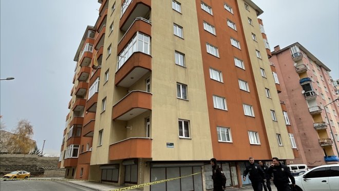 Erzurum'da yüksekten düşen genç kız öldü